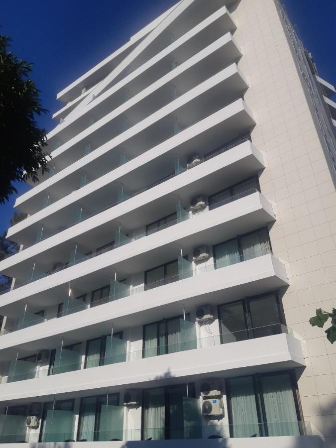 Green Line Apartment Batumi Eksteriør billede