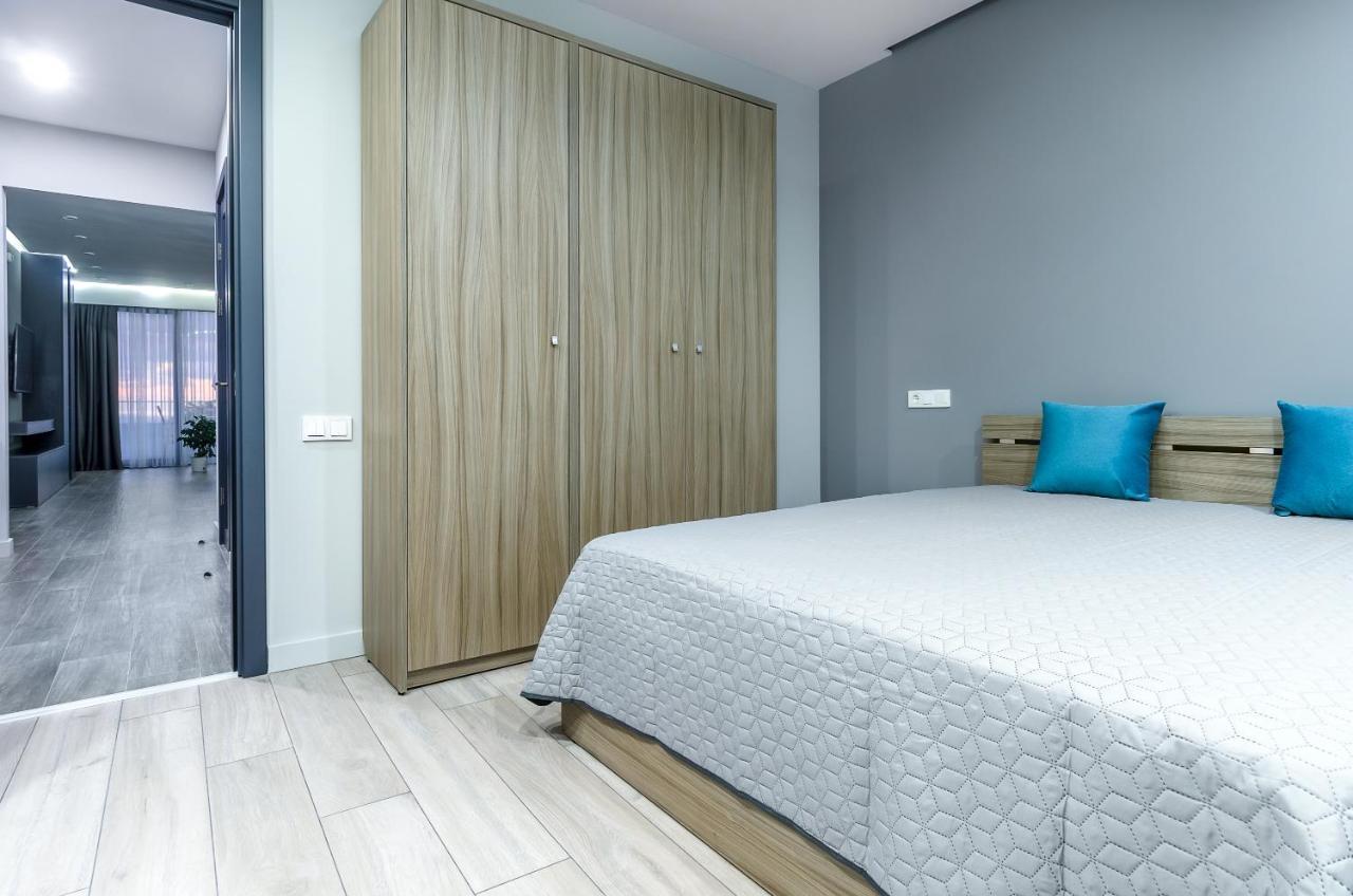 Green Line Apartment Batumi Eksteriør billede