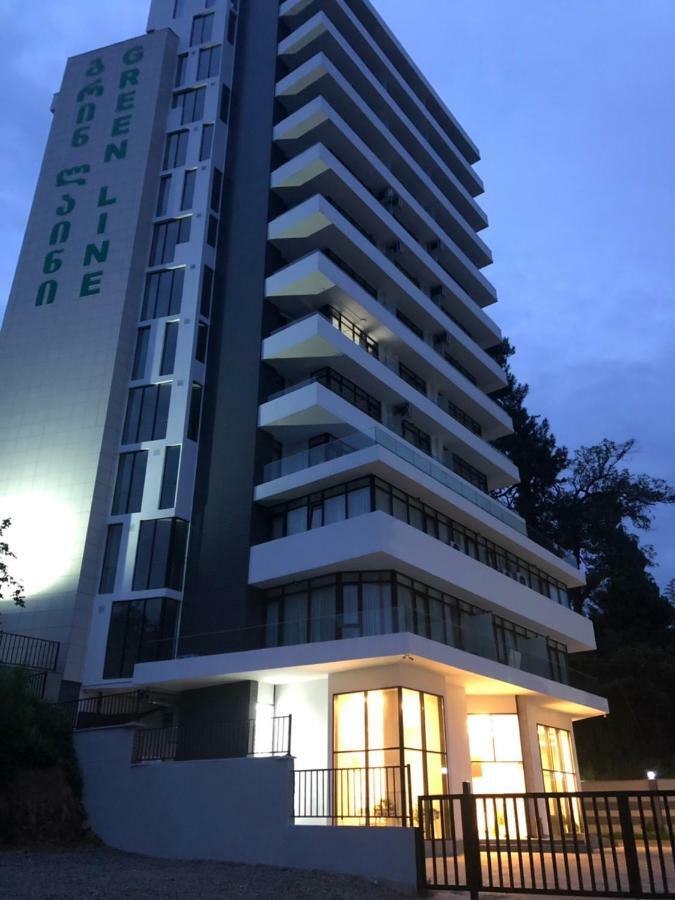 Green Line Apartment Batumi Eksteriør billede