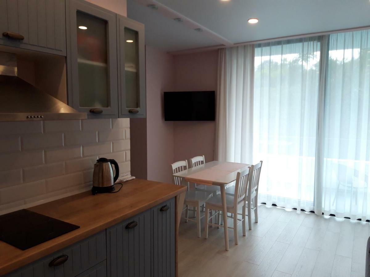 Green Line Apartment Batumi Eksteriør billede