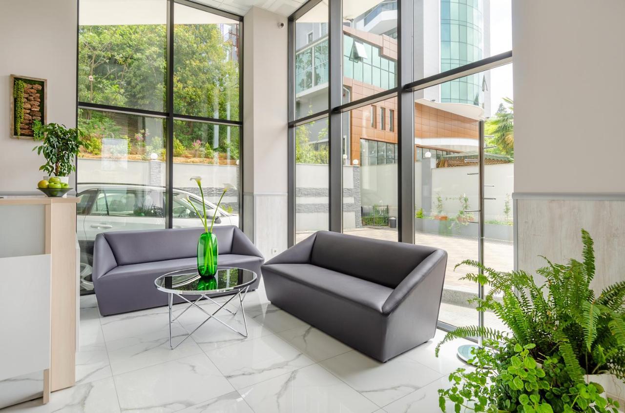 Green Line Apartment Batumi Eksteriør billede
